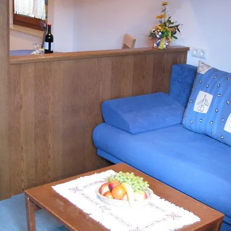 Anna Falkner Apartment *